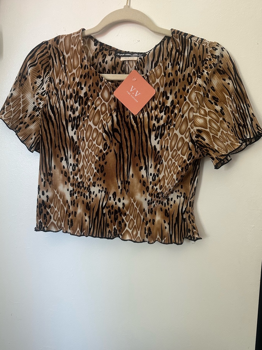 Vintage Brown Animal-Print Short Sleeve Crop Top